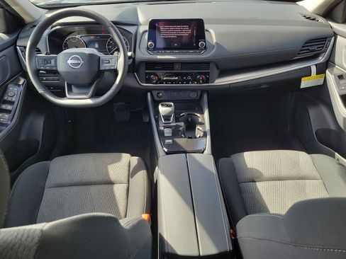 New 2026 Nissan Rogue SV FWD image 9
