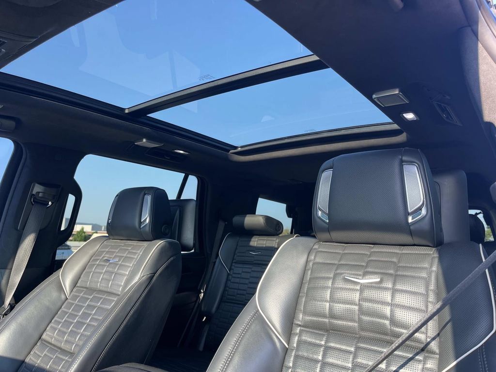 Used 2024 Cadillac Escalade Sport Platinum w/ Heavy-Duty Trailer Package AWD/4WD image 40