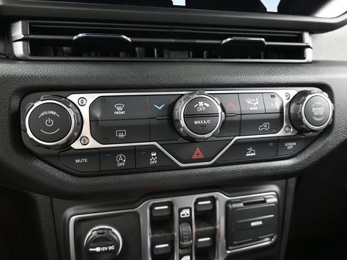 New 2026 Jeep Wrangler Sport S image 21