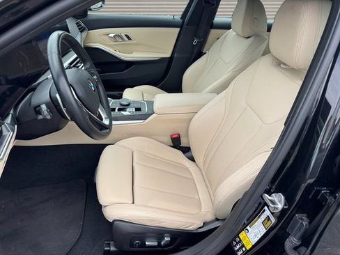 Used 2024 BMW 330i xDrive Sedan w/ Premium Package AWD/4WD image 10