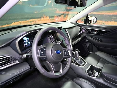 Used 2025 Subaru Outback Touring XT w/ Popular Package #2 image 21