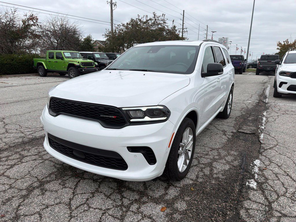 Used 2025 Dodge Durango GT AWD/4WD image 1