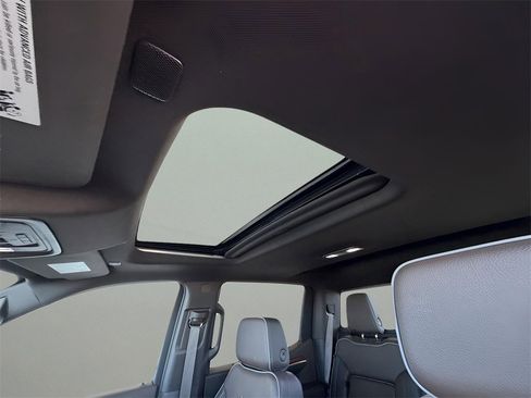 Used 2022 GMC Sierra 1500 Denali image 16
