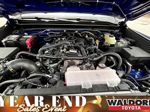 New 2025 Toyota Tacoma TRD Off-Road image 13