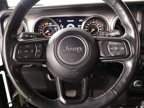 Used 2021 Jeep Wrangler Unlimited Sport AWD/4WD image 3