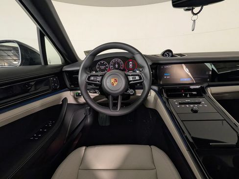 New 2026 Porsche Panamera 4 AWD/4WD image 21