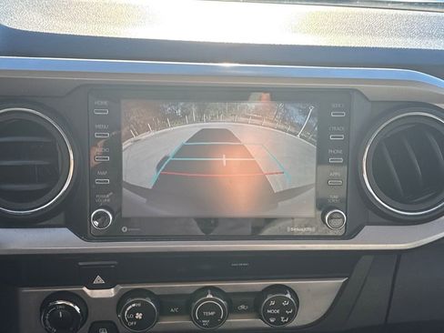 Used 2020 Toyota Tacoma SR5 image 24