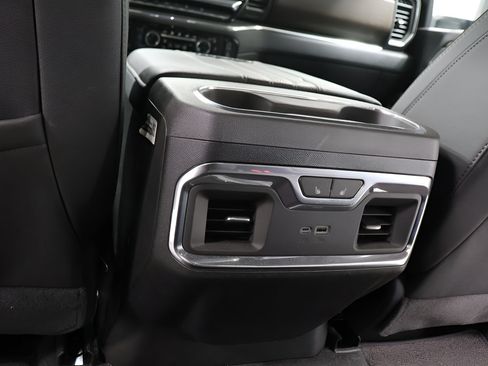 Used 2025 Chevrolet Silverado 2500 High Country AWD/4WD image 11