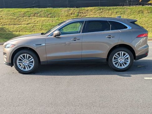 Used 2017 Jaguar F-PACE Prestige AWD/4WD image 7