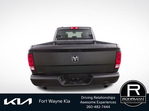 Used 2017 RAM 1500 Express RWD image 8