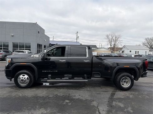 Used 2022 GMC Sierra 3500 Denali w/ Technology Package image 7
