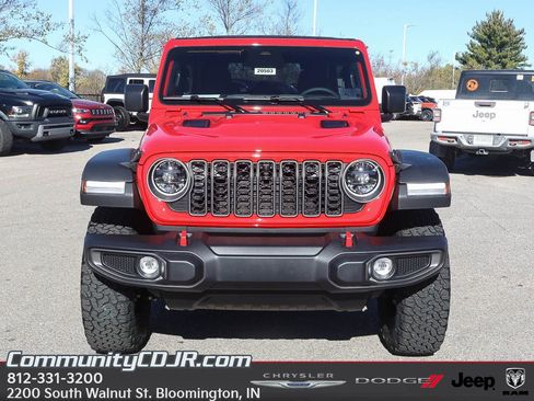 New 2026 Jeep Wrangler Unlimited Rubicon w/ Technology Group image 9