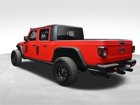 Used 2020 Jeep Gladiator Rubicon w/ Cold Weather Group AWD/4WD image 3