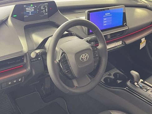 New 2026 Toyota Prius Plug-In Hybrid FWD image 10