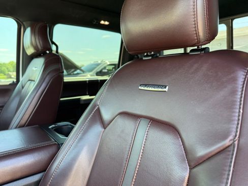 Used 2017 Ford F150 Platinum w/ Equipment Group 701A Luxury AWD/4WD image 12