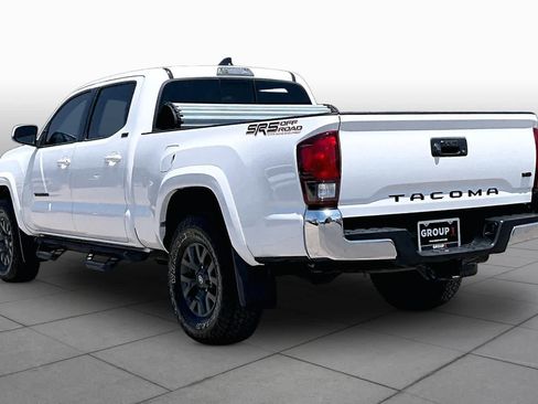 Used 2022 Toyota Tacoma SR5 RWD image 12