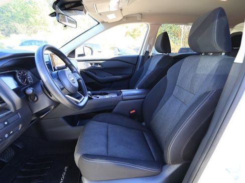 Used 2024 Nissan Rogue SV image 22