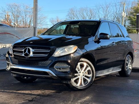 Used 2016 Mercedes-Benz GLE 350 4MATIC w/ Premium Package image 1