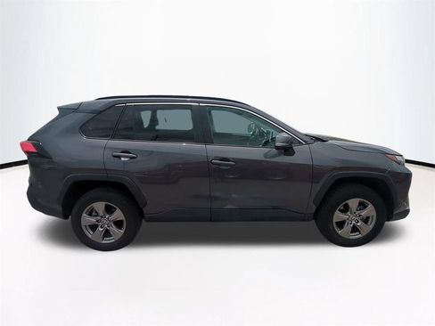 Used 2024 Toyota RAV4 XLE AWD/4WD image 4