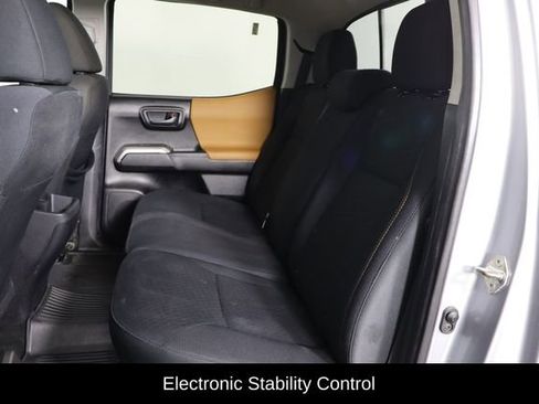 Used 2020 Toyota Tacoma SR5 image 8
