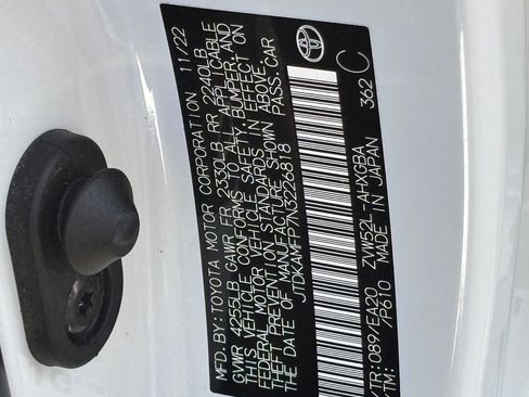 Certified 2022 Toyota Prius Prime XLE image 30