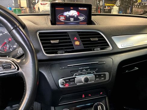 Used 2018 Audi Q3 2.0T Premium image 19