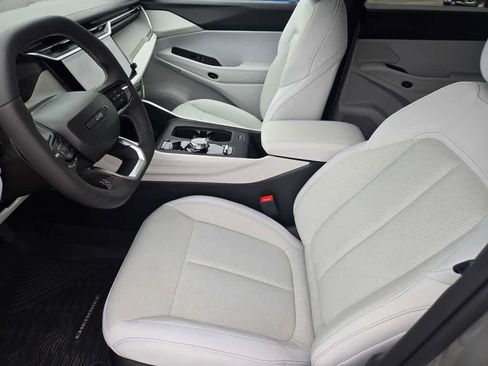 New 2026 Jeep Cherokee Laredo image 17