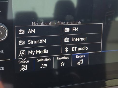 Used 2025 Volkswagen Jetta SEL FWD image 6