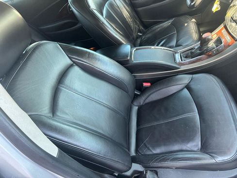 Used 2011 Buick LaCrosse CXL FWD image 12