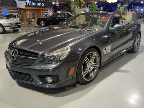 Used 2011 Mercedes-Benz SL 63 AMG image 1