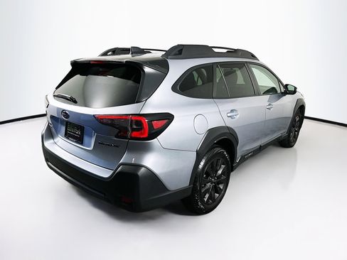 Used 2025 Subaru Outback Onyx Edition AWD/4WD image 9