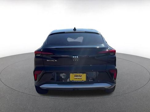 Used 2025 Buick Envista Sport Touring image 12