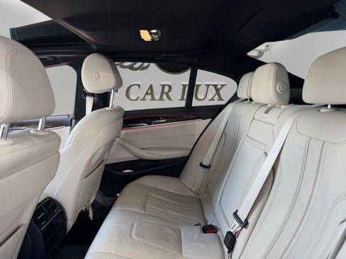 Used 2019 BMW 530i w/ Convenience Package RWD image 13