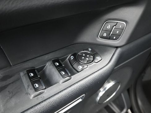 Used 2023 Ford Expedition XLT RWD image 13