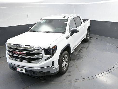 Used 2023 GMC Sierra 1500 SLE AWD/4WD image 26