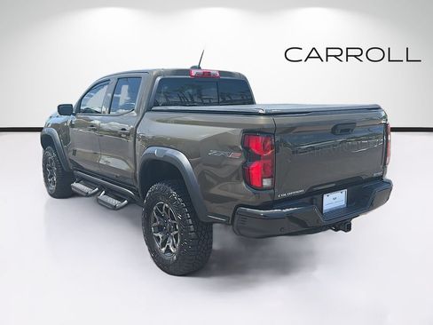Used 2025 Chevrolet Colorado ZR2 w/ Technology Package AWD/4WD image 5