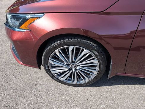 Used 2023 Nissan Altima 2.5 SL AWD/4WD image 14