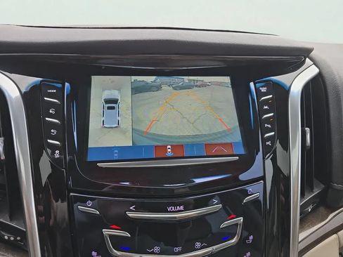 Used 2020 Cadillac Escalade Luxury AWD/4WD image 22