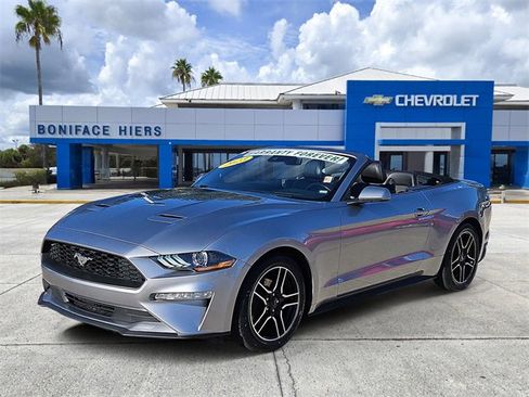 Used 2023 Ford Mustang Premium image 2