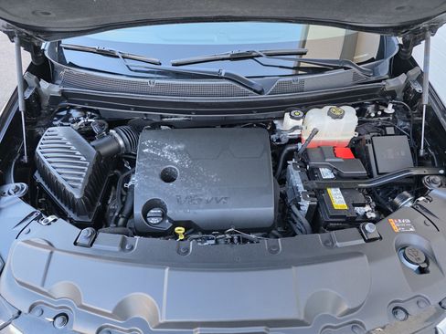 Used 2023 Chevrolet Traverse Premier image 49