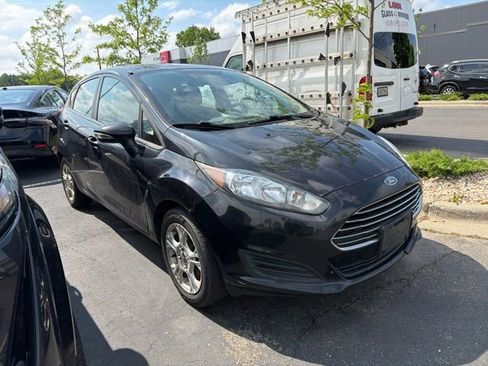 Used 2015 Ford Fiesta SE FWD image 3