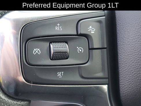 Used 2022 Chevrolet Blazer LT FWD image 9