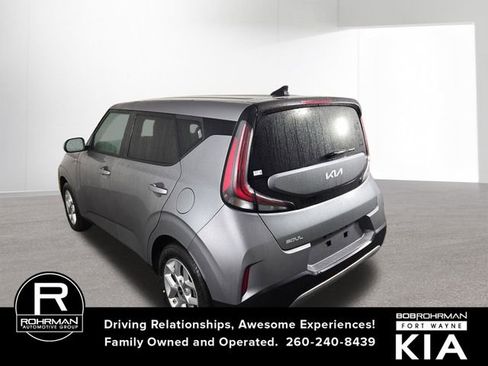 Certified 2025 Kia Soul LX image 10