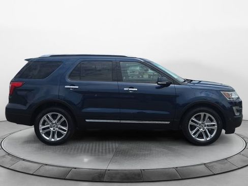 Used 2016 Ford Explorer Limited w/ Equipment Group 301A AWD/4WD image 6