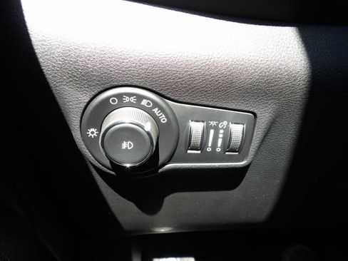 New 2026 Jeep Compass Latitude AWD/4WD image 19