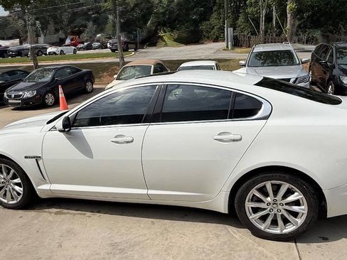 Used 2013 Jaguar XF RWD image 33