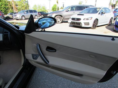 Used 2003 BMW Z4 2.5i image 17