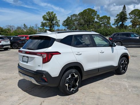 Certified 2025 Kia Seltos S AWD/4WD image 8