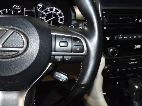 Used 2022 Lexus GX 460 Premium image 13