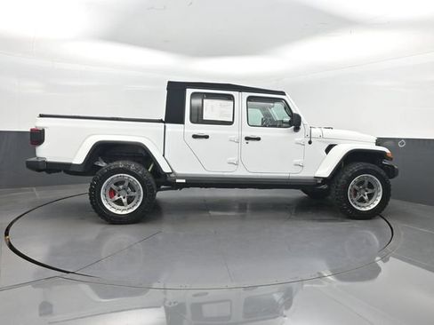 Used 2020 Jeep Gladiator Overland AWD/4WD image 34